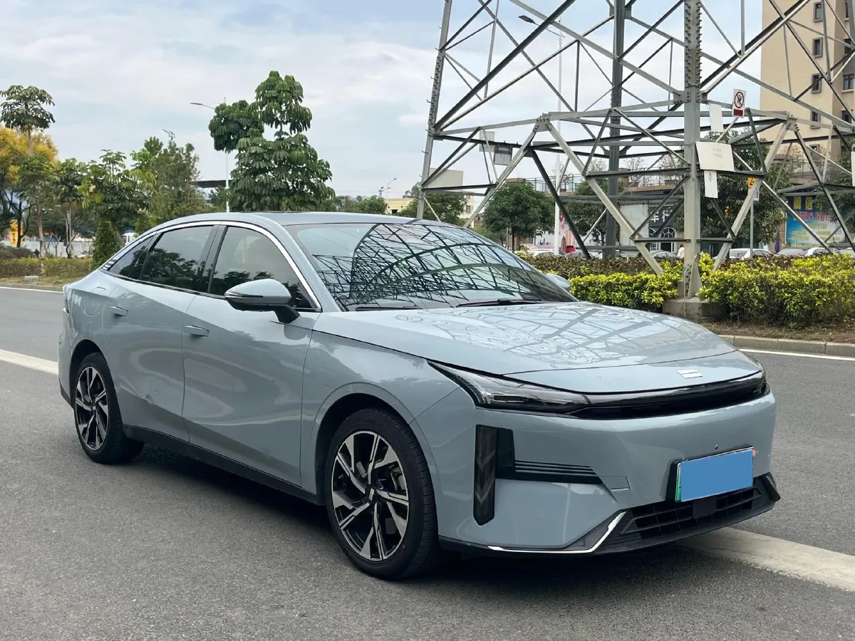 2023 Geely Galaxy L6 1.5T 163HP L4 3DHT PHEV,autocango,china used car exporter,china ev exporter,chinese used car exporter,chinese used ev exporter