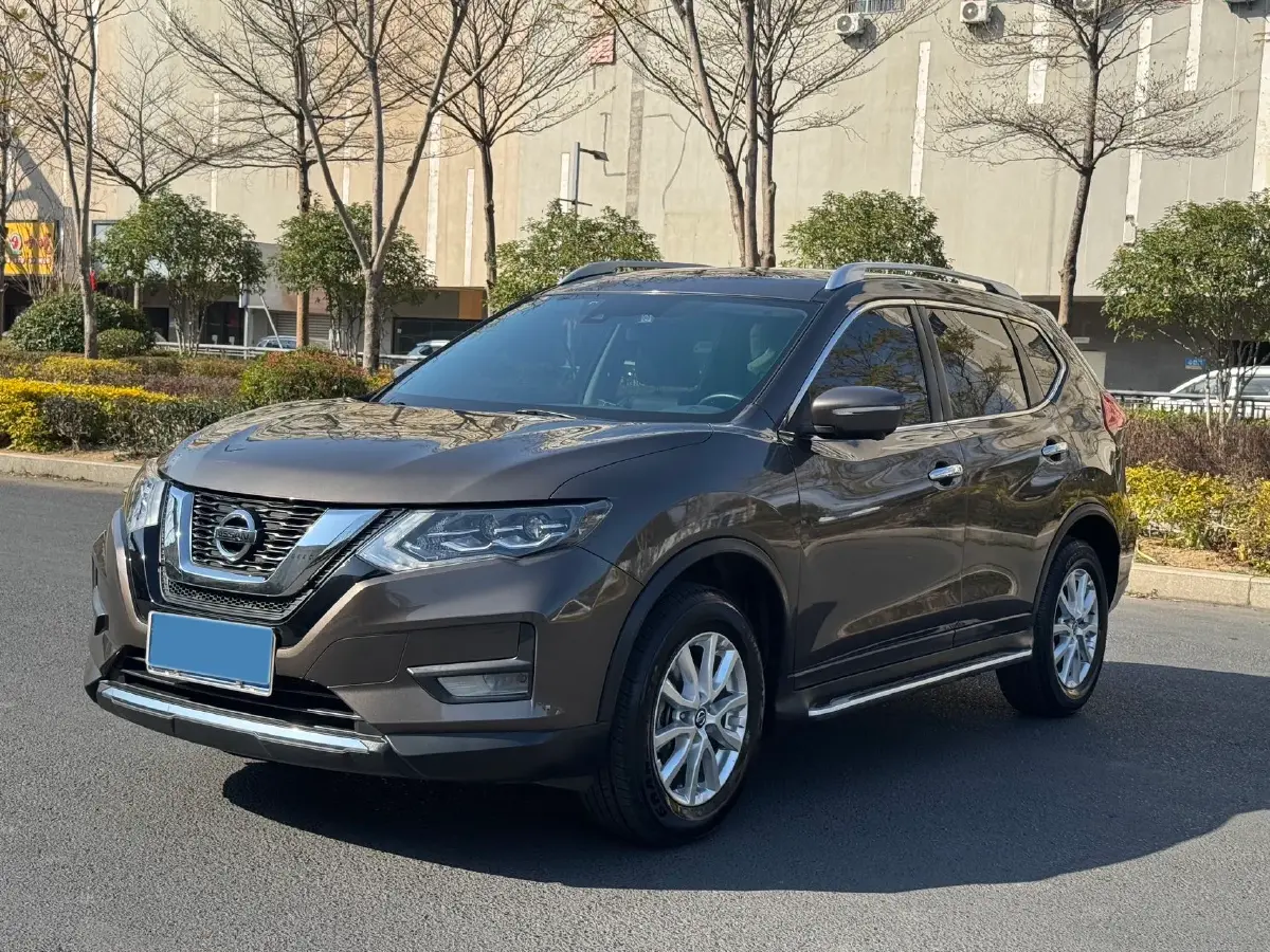 2021 Nissan X-Trail 2.0L 151HP L4 CVT