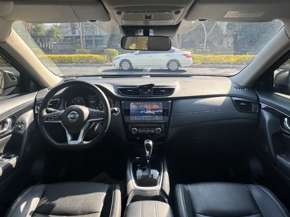 2021 Nissan X-Trail 2.0L 151HP L4 CVT,autocango,china used car exporter,china ev exporter,chinese used car exporter,chinese used ev exporter