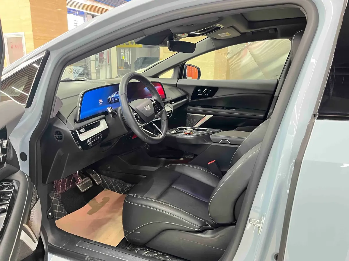 2024 Cadillac OPTIQ BEV 68.4KWH,autocango,china used car exporter,china ev exporter,chinese used car exporter,chinese used ev exporter