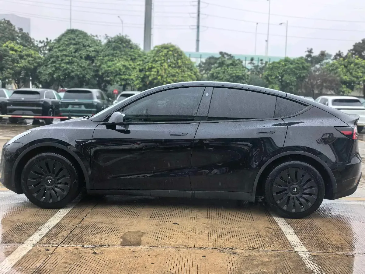 2022 Tesla Model Y BEV 60KWH,autocango,china used car exporter,china ev exporter,chinese used car exporter,chinese used ev exporter