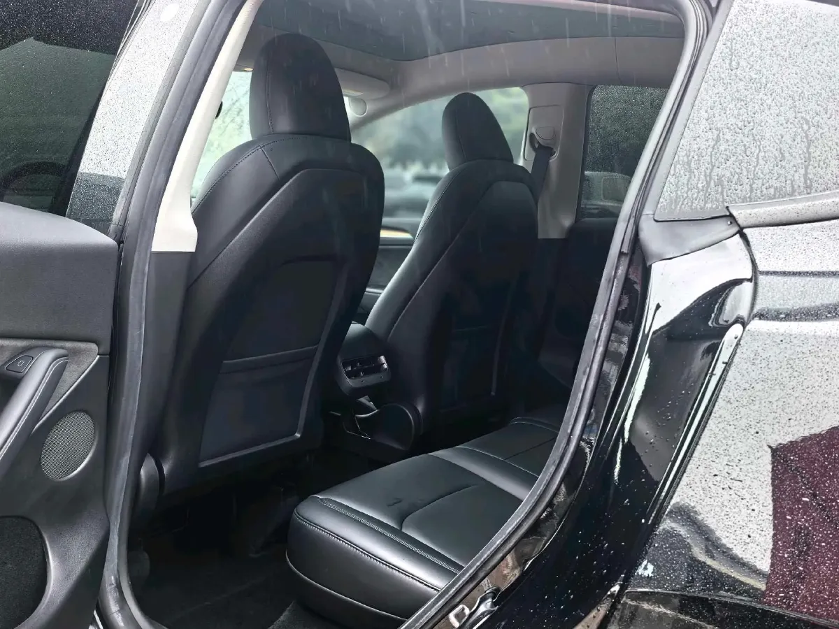 2022 Tesla Model Y BEV 60KWH,autocango,china used car exporter,china ev exporter,chinese used car exporter,chinese used ev exporter