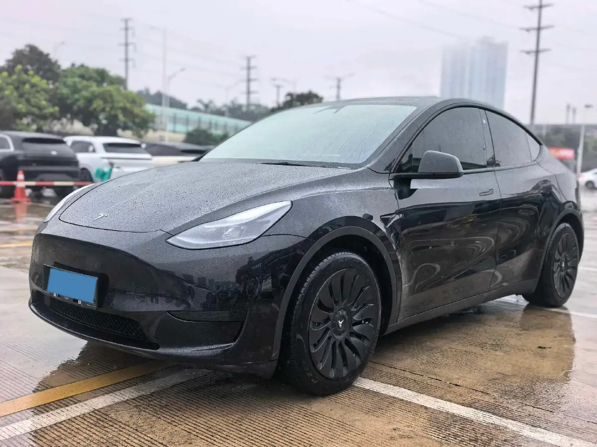 2022 Tesla Model Y BEV 60KWH