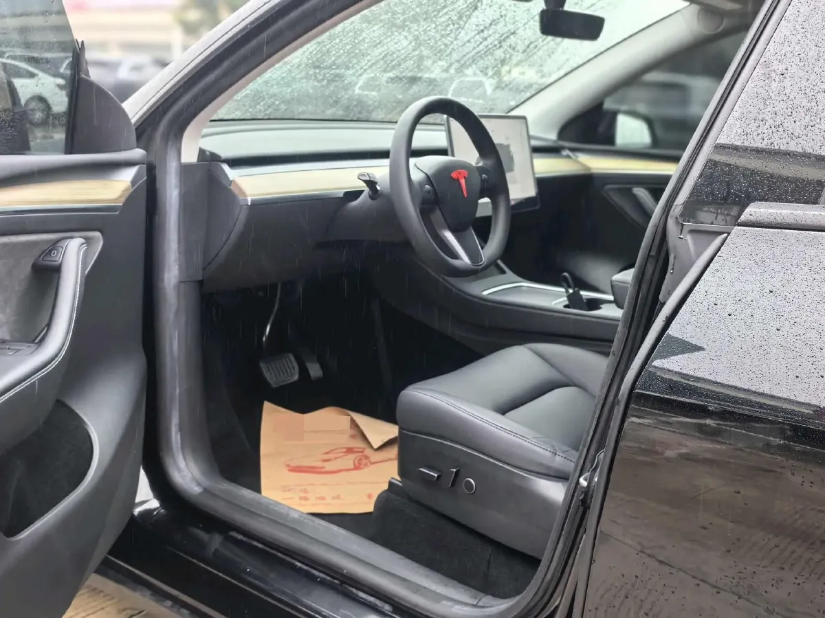 2022 Tesla Model Y BEV 60KWH,autocango,china used car exporter,china ev exporter,chinese used car exporter,chinese used ev exporter