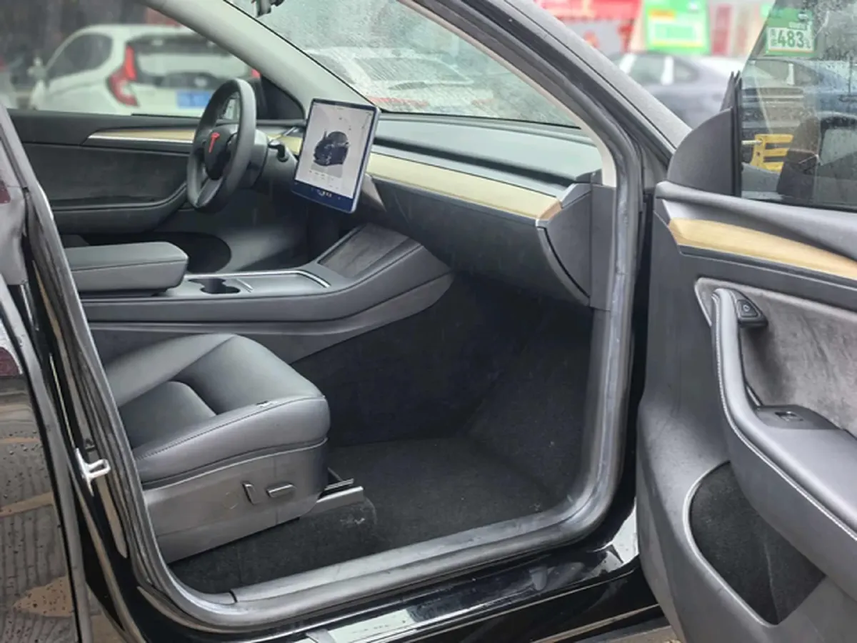 2022 Tesla Model Y BEV 60KWH,autocango,china used car exporter,china ev exporter,chinese used car exporter,chinese used ev exporter