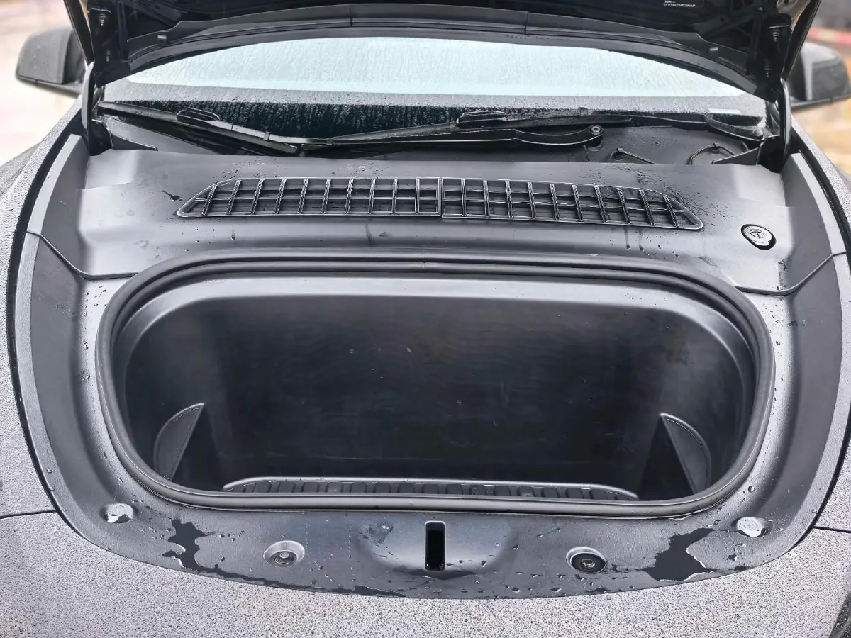 2022 Tesla Model Y BEV 60KWH,autocango,china used car exporter,china ev exporter,chinese used car exporter,chinese used ev exporter