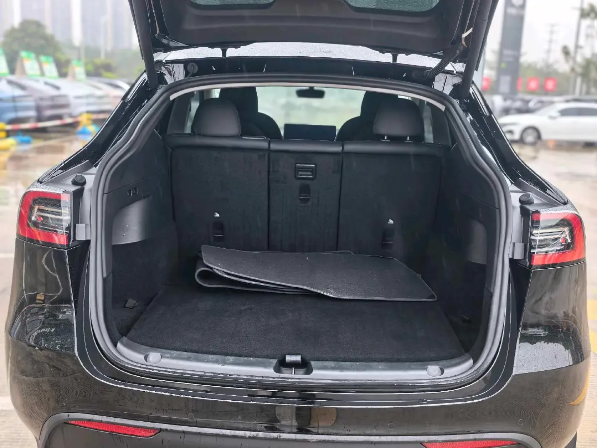 2022 Tesla Model Y BEV 60KWH,autocango,china used car exporter,china ev exporter,chinese used car exporter,chinese used ev exporter