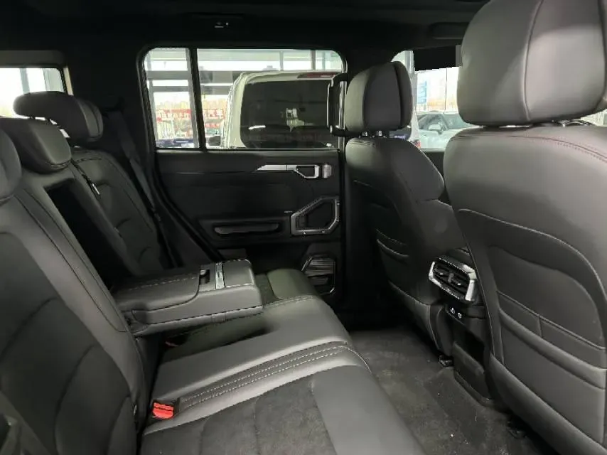 2023 Jetour Traveller 2.0T 254HP L4 7DCT,autocango,china used car exporter,china ev exporter,chinese used car exporter,chinese used ev exporter