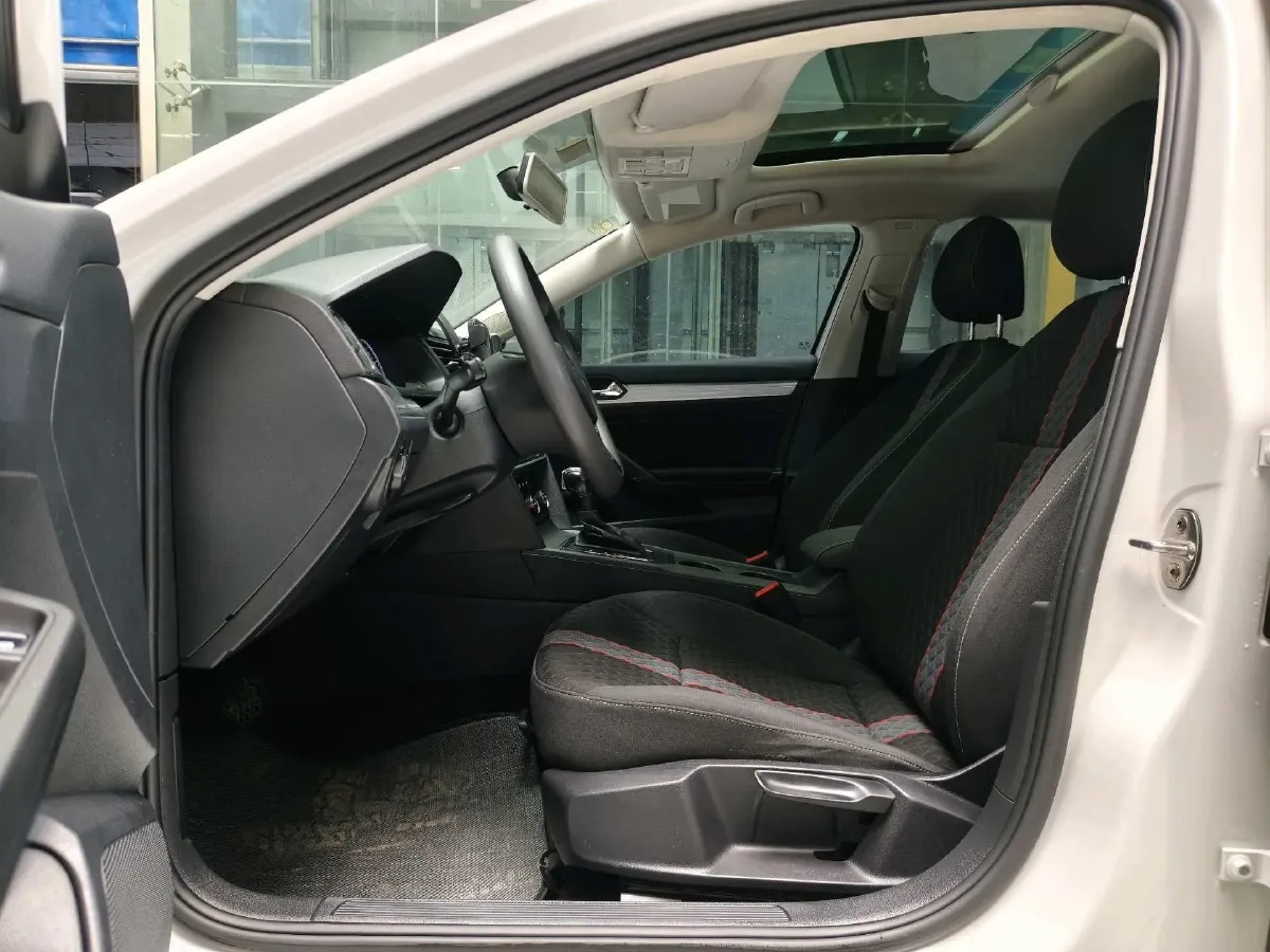 2019 Volkswagen Lamando 1.4T 131HP L4 7DCT,autocango,china used car exporter,china ev exporter,chinese used car exporter,chinese used ev exporter