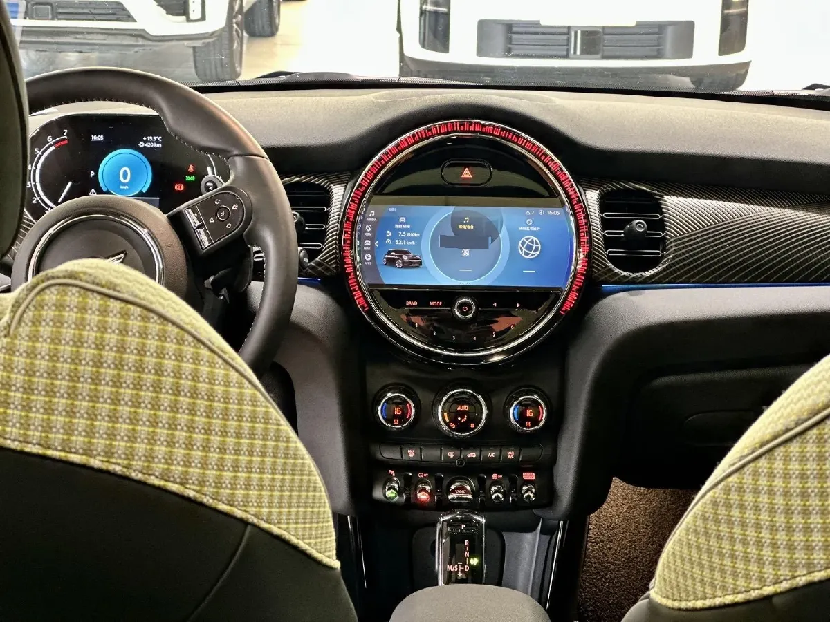 2023 MINI MINI 2.0T 178HP L4 7DCT,autocango,china used car exporter,china ev exporter,chinese used car exporter,chinese used ev exporter