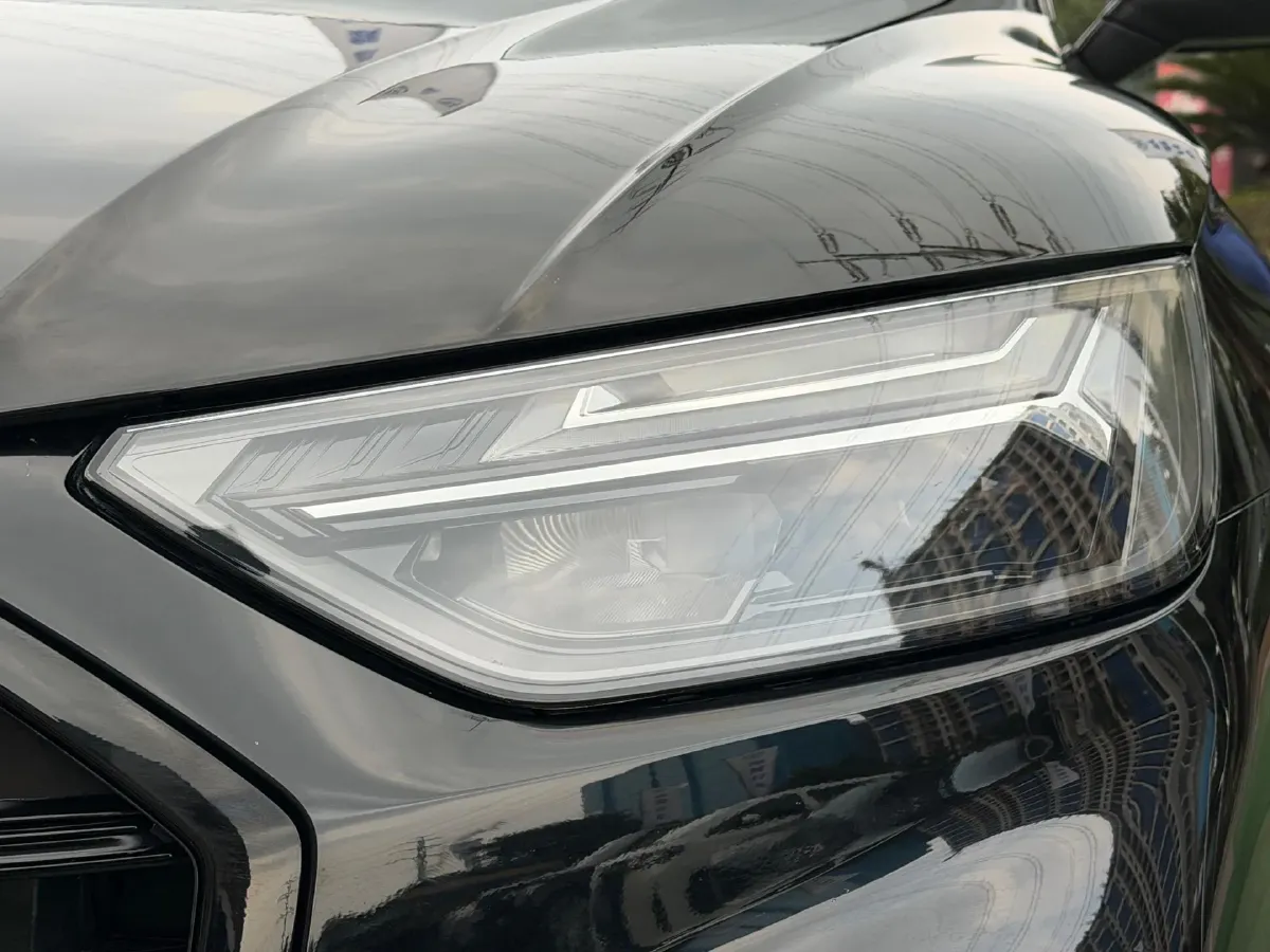 2024 Audi Q5L 2.0T 245HP L4 7DCT,autocango,china used car exporter,china ev exporter,chinese used car exporter,chinese used ev exporter