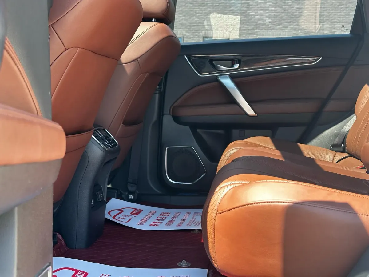 2023 Honda UR-V 2.0T 261HP L4 9AT,autocango,china used car exporter,china ev exporter,chinese used car exporter,chinese used ev exporter