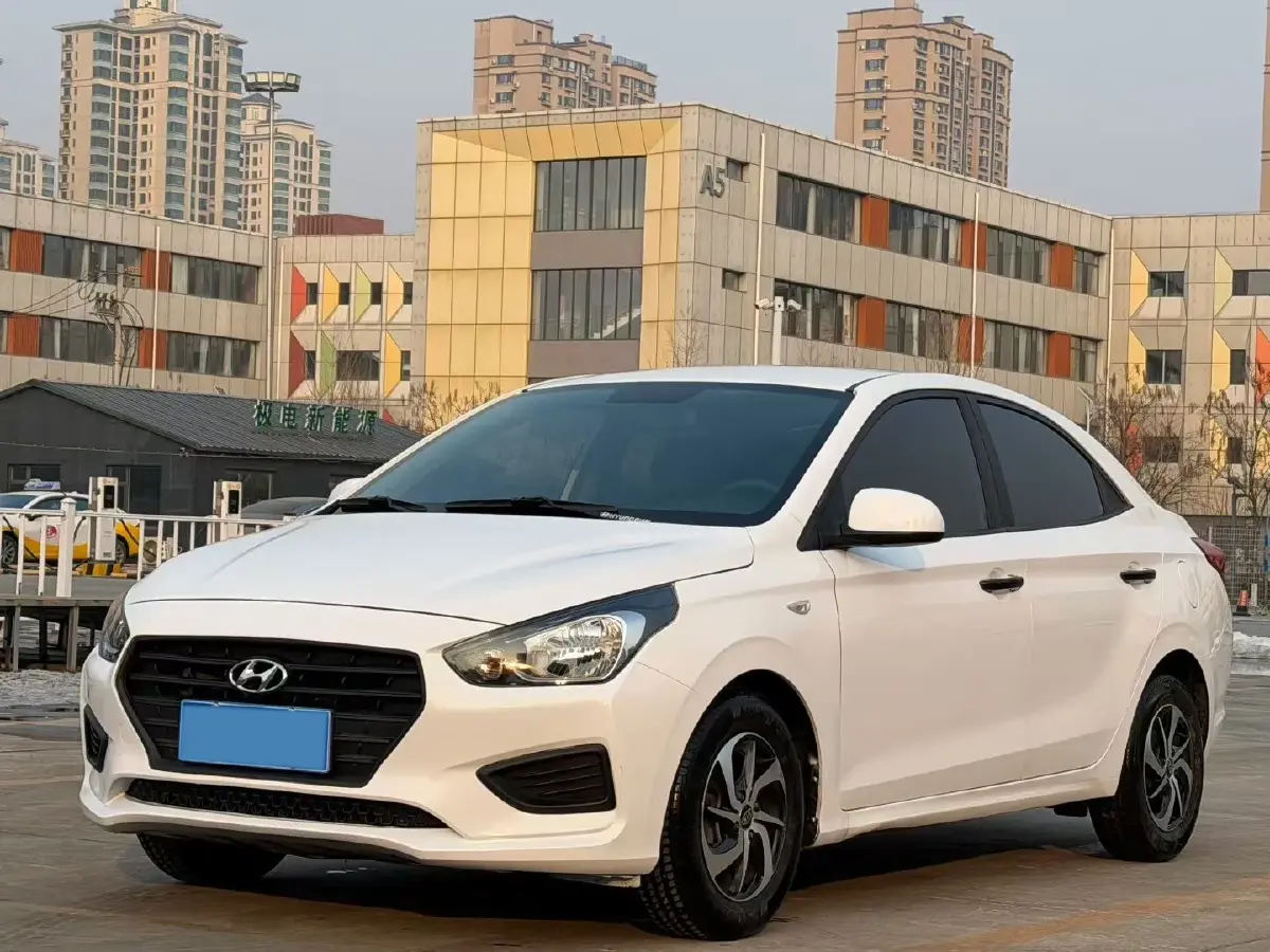 2020 Hyundai Reina 1.4L 95HP L4 5MT