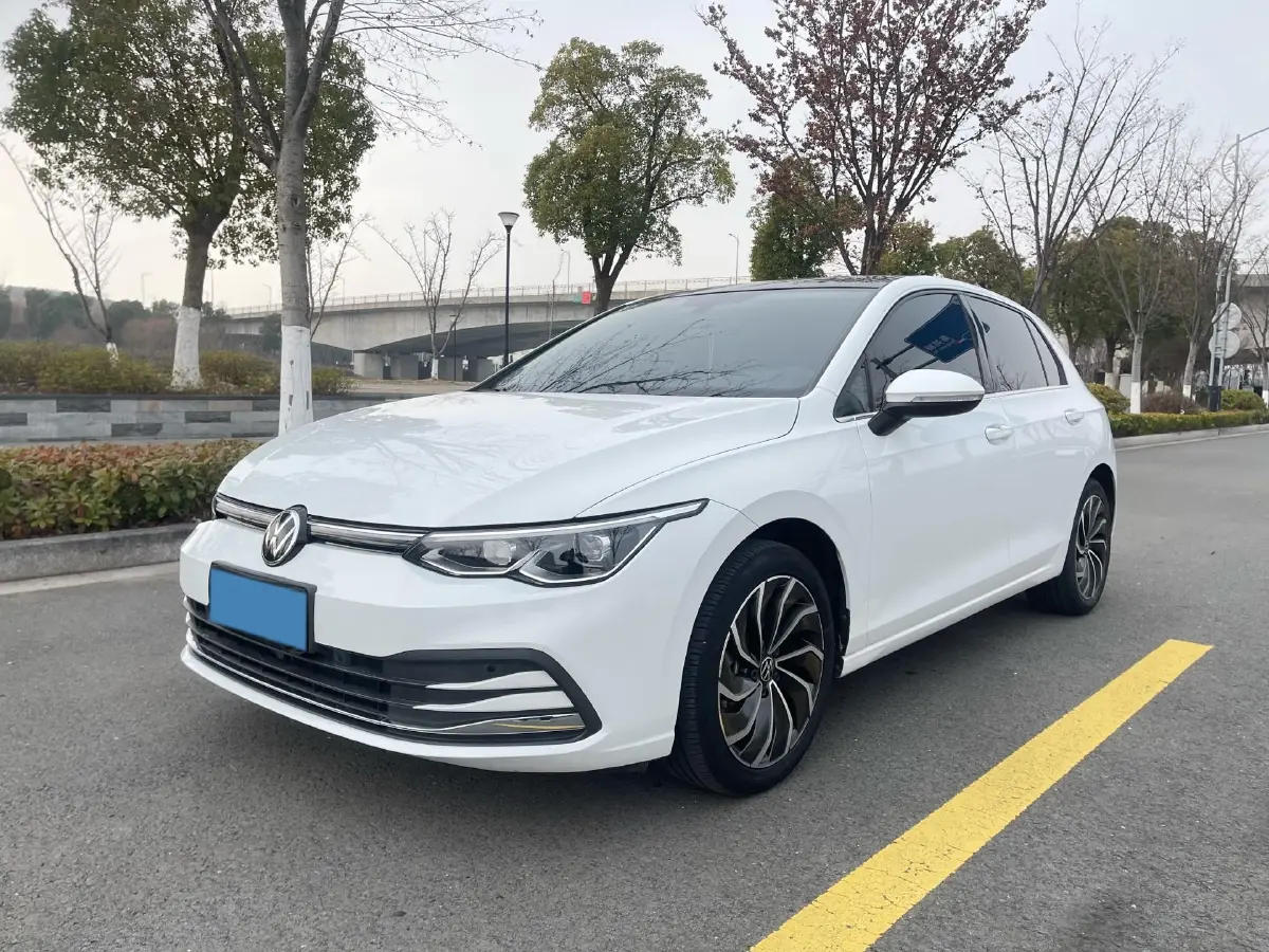 2023 Volkswagen Golf 1.4T 150HP L4 7DCT