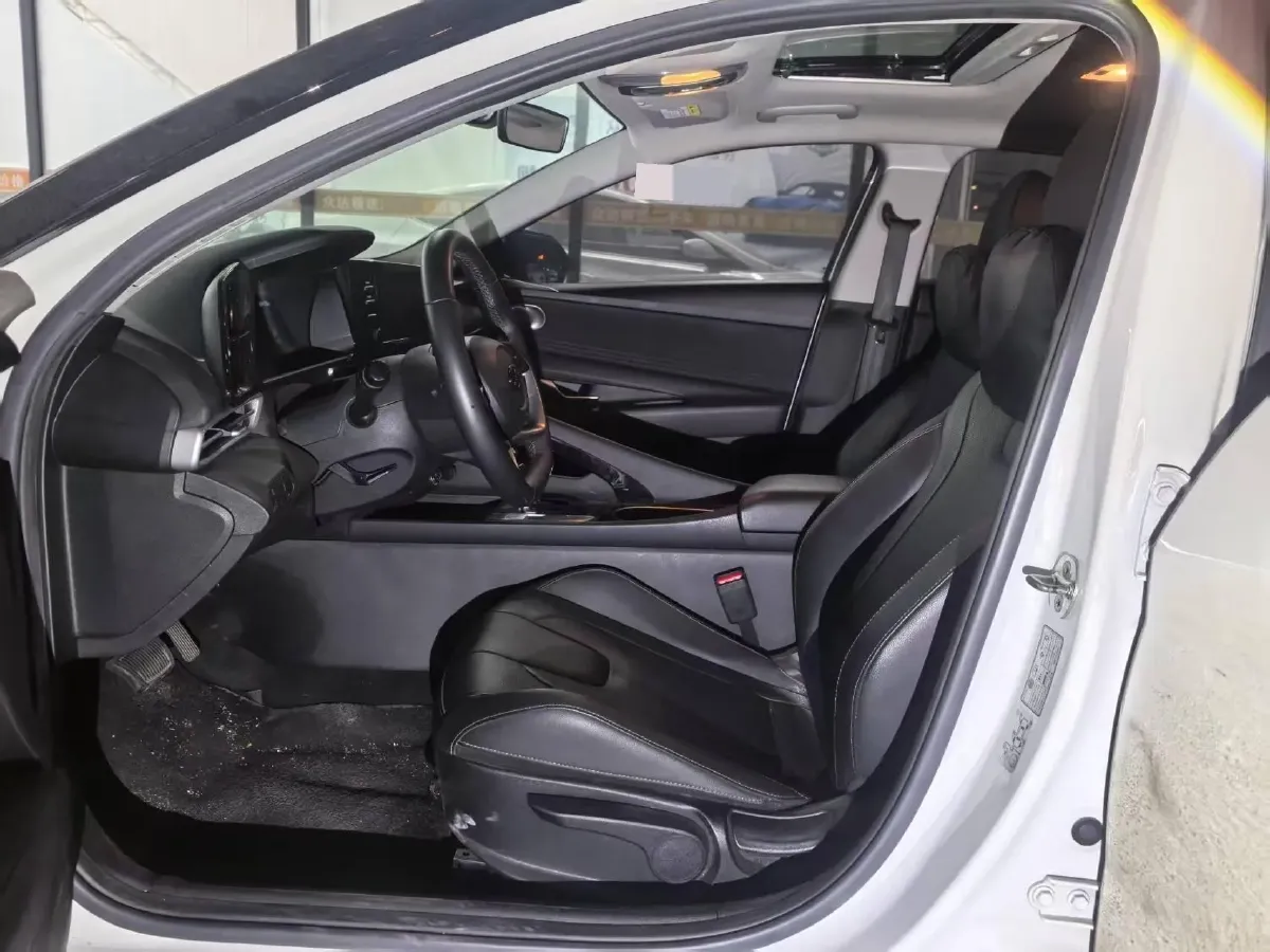 2022 Hyundai Elantra 1.5L 115HP L4 CVT,autocango,china used car exporter,china ev exporter,chinese used car exporter,chinese used ev exporter