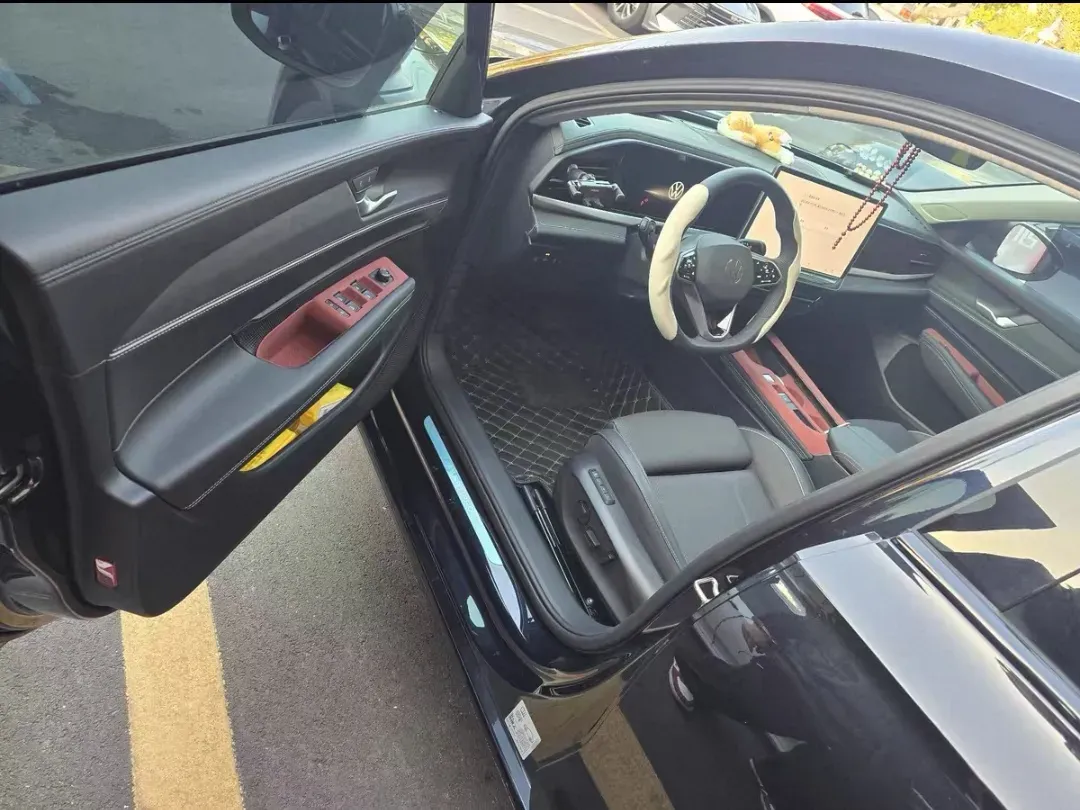 2025 Volkswagen Passat 2.0T 220HP L4 7DCT,autocango,china used car exporter,china ev exporter,chinese used car exporter,chinese used ev exporter