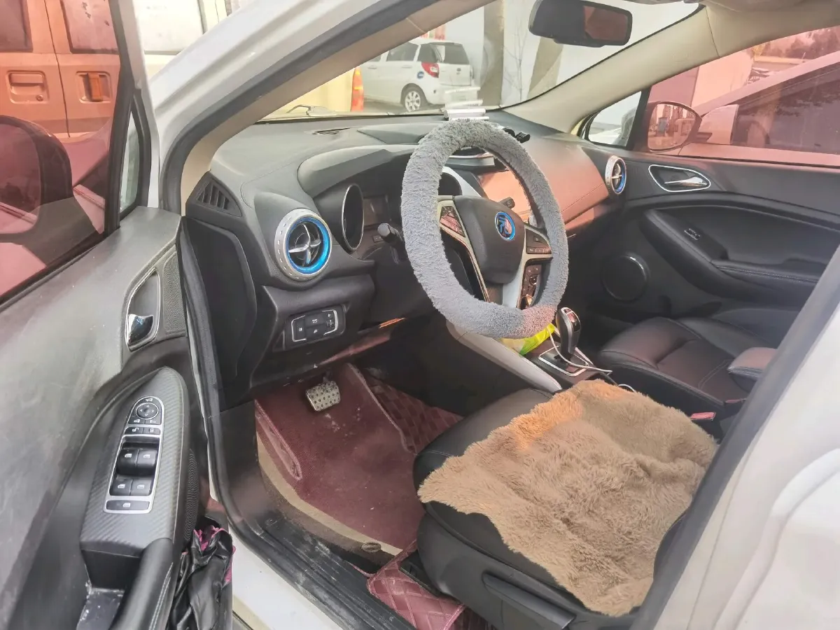 2018 BYD Yuan BEV 42KWH,autocango,china used car exporter,china ev exporter,chinese used car exporter,chinese used ev exporter