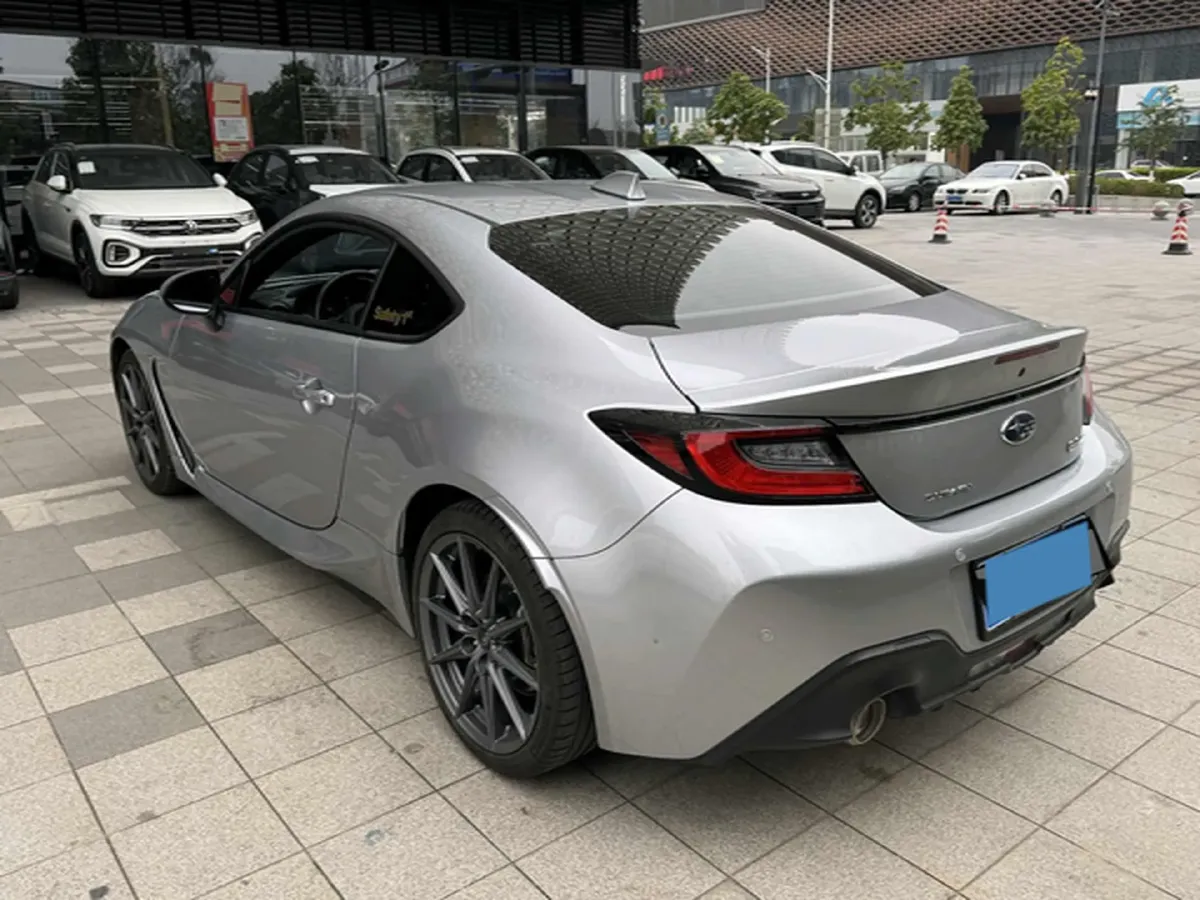 2022 Subaru BRZ 2.4L 234HP H4 6MT,autocango,china used car exporter,china ev exporter,chinese used car exporter,chinese used ev exporter