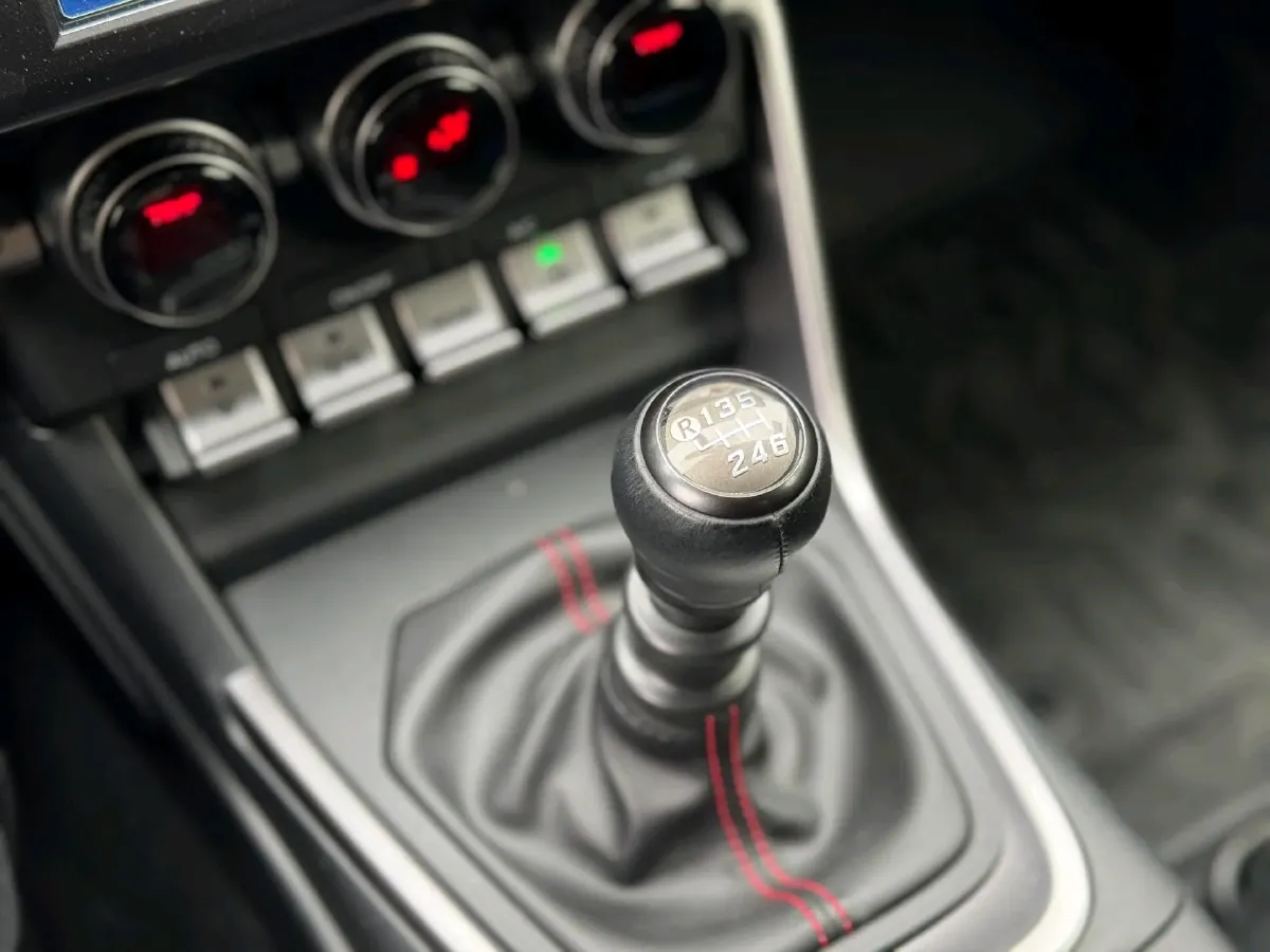 2022 Subaru BRZ 2.4L 234HP H4 6MT,autocango,china used car exporter,china ev exporter,chinese used car exporter,chinese used ev exporter