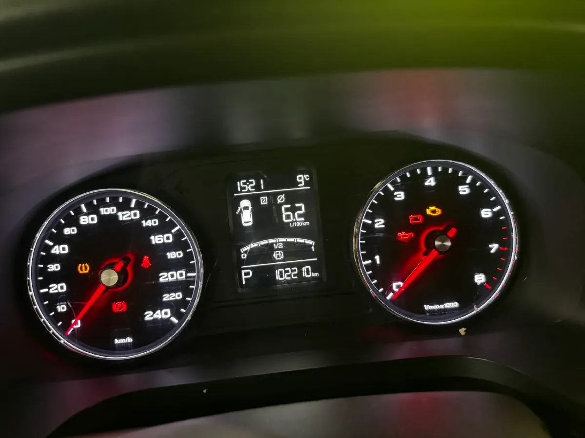 2018 HuangHai JiaoLong 2.4L 143HP L4 5AT,autocango,china used car exporter,china ev exporter,chinese used car exporter,chinese used ev exporter