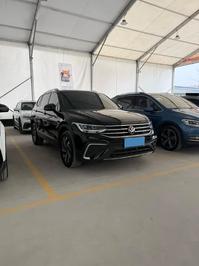 2023 Volkswagen Tiguan L 1.5T 160HP L4 7DCT,autocango,china used car exporter,china ev exporter,chinese used car exporter,chinese used ev exporter