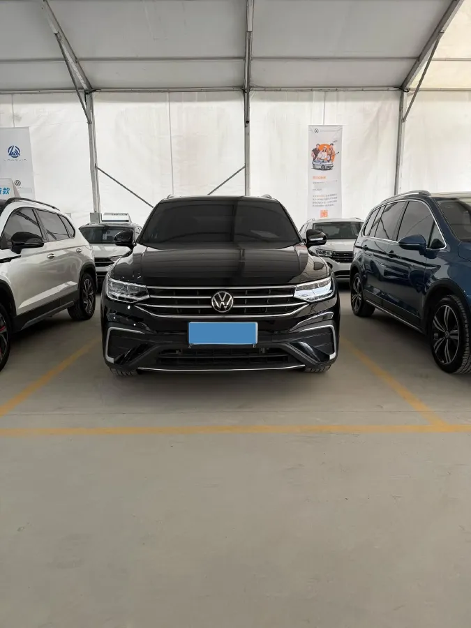 2023 Volkswagen Tiguan L 1.5T 160HP L4 7DCT,autocango,china used car exporter,china ev exporter,chinese used car exporter,chinese used ev exporter