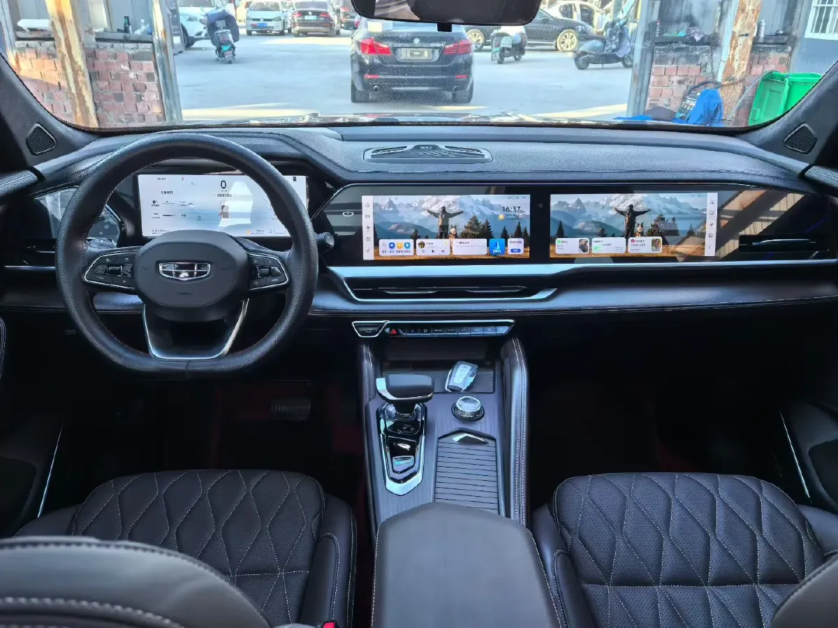 2025 Geely Monjaro 2.0T 238HP L4 8AT,autocango,china used car exporter,china ev exporter,chinese used car exporter,chinese used ev exporter