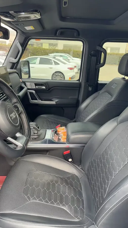 2024 212 212 T01 2.0T 252HP L4 8AT,autocango,china used car exporter,china ev exporter,chinese used car exporter,chinese used ev exporter