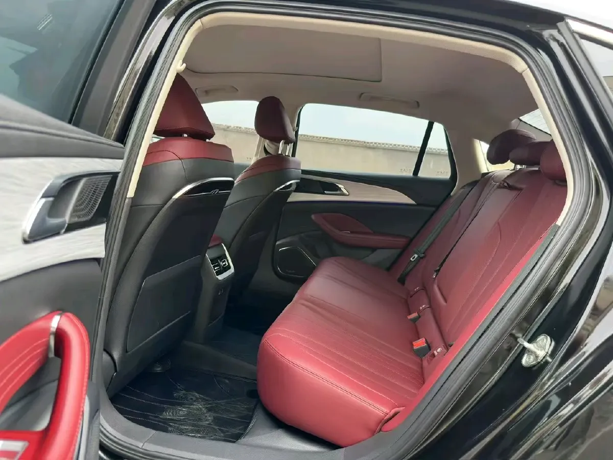 2025 HongQi H5 1.5T 169HP L4 7DCT,autocango,china used car exporter,china ev exporter,chinese used car exporter,chinese used ev exporter