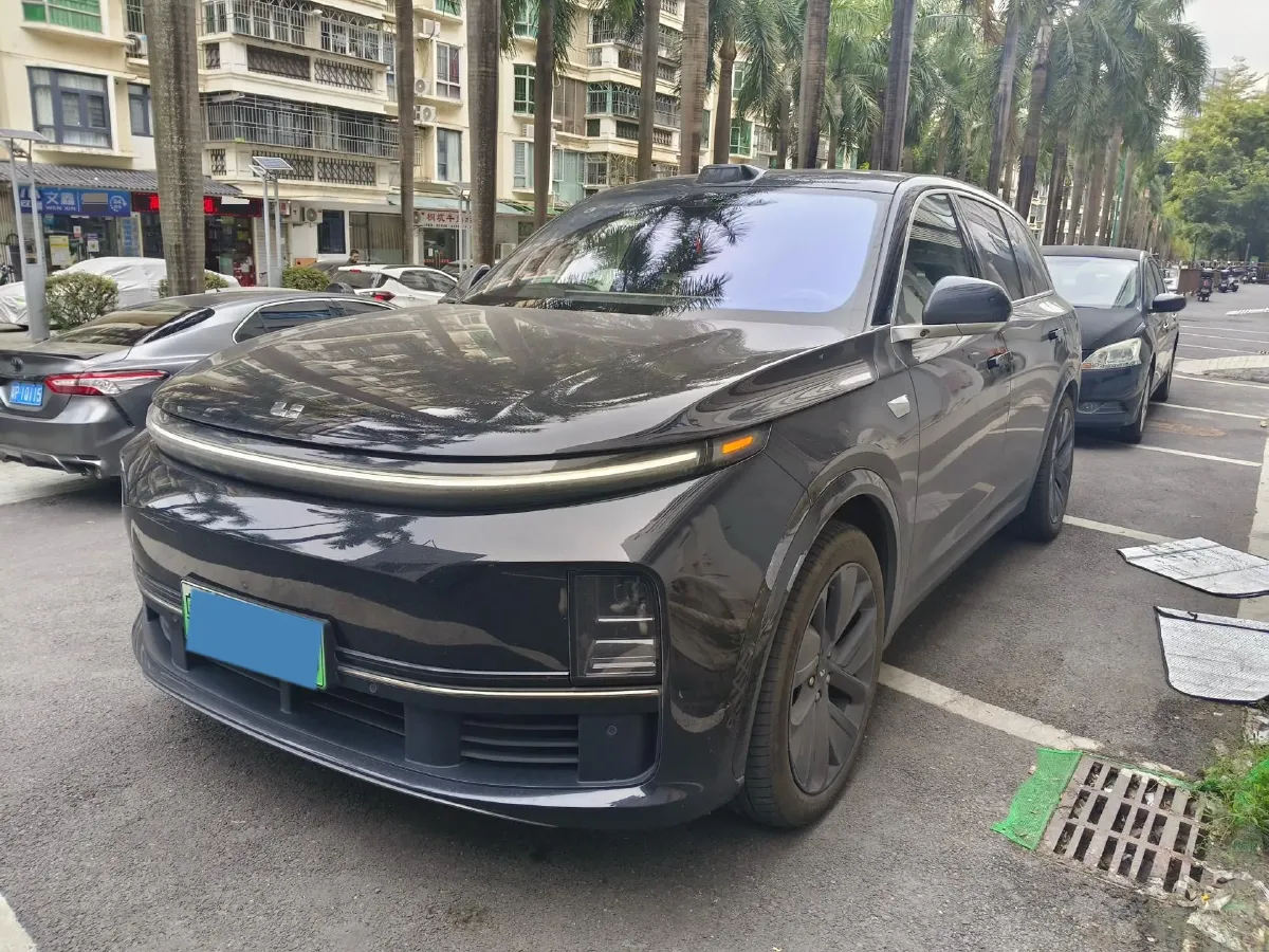 2023 Li L7 Range Extended 154HP REEV 40.9KWH,autocango,china used car exporter,china ev exporter,chinese used car exporter,chinese used ev exporter