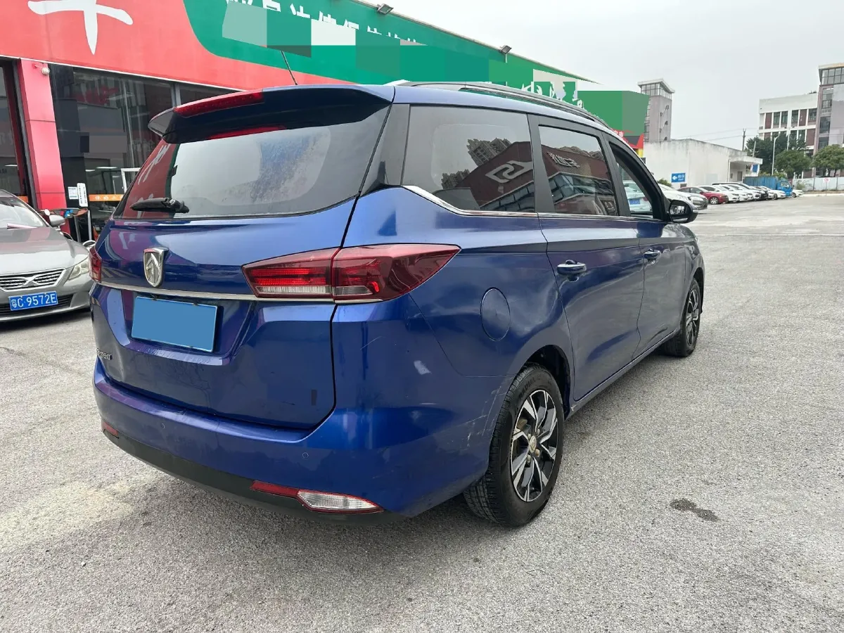 2018 BaoJun 530 1.5T 150HP L4 6MT,autocango,china used car exporter,china ev exporter,chinese used car exporter,chinese used ev exporter