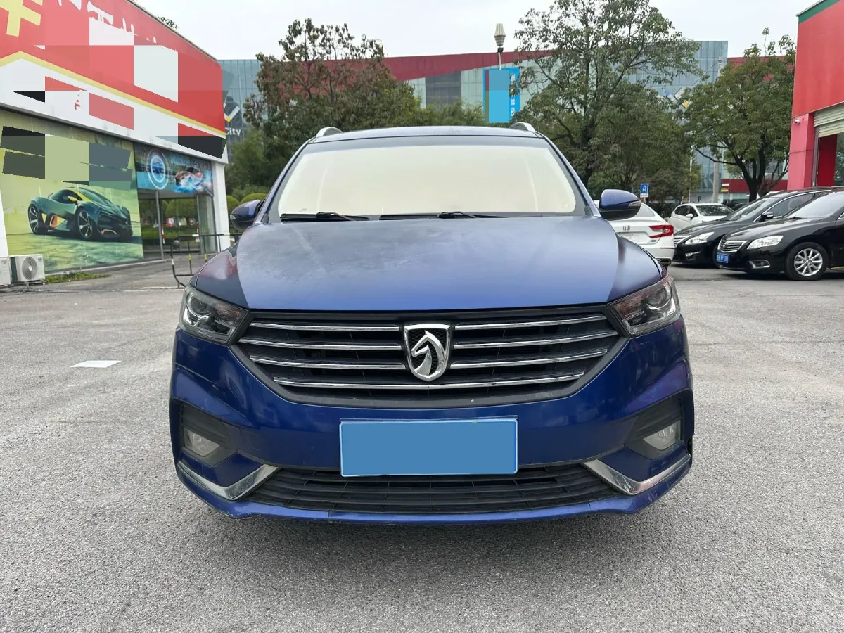 2018 BaoJun 530 1.5T 150HP L4 6MT,autocango,china used car exporter,china ev exporter,chinese used car exporter,chinese used ev exporter