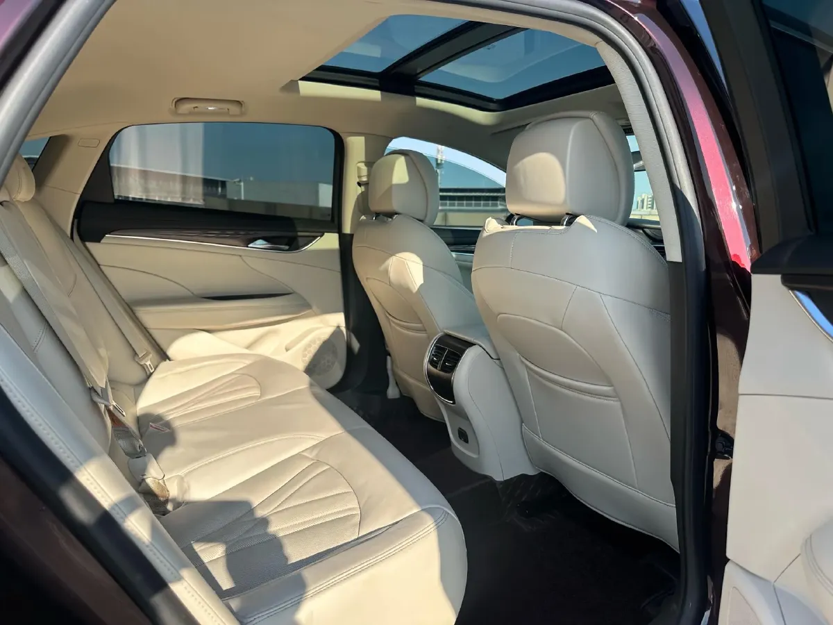 2021 Buick Larcosse 2.0T 237HP L4 9AT,autocango,china used car exporter,china ev exporter,chinese used car exporter,chinese used ev exporter