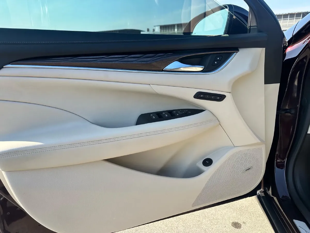 2021 Buick Larcosse 2.0T 237HP L4 9AT,autocango,china used car exporter,china ev exporter,chinese used car exporter,chinese used ev exporter