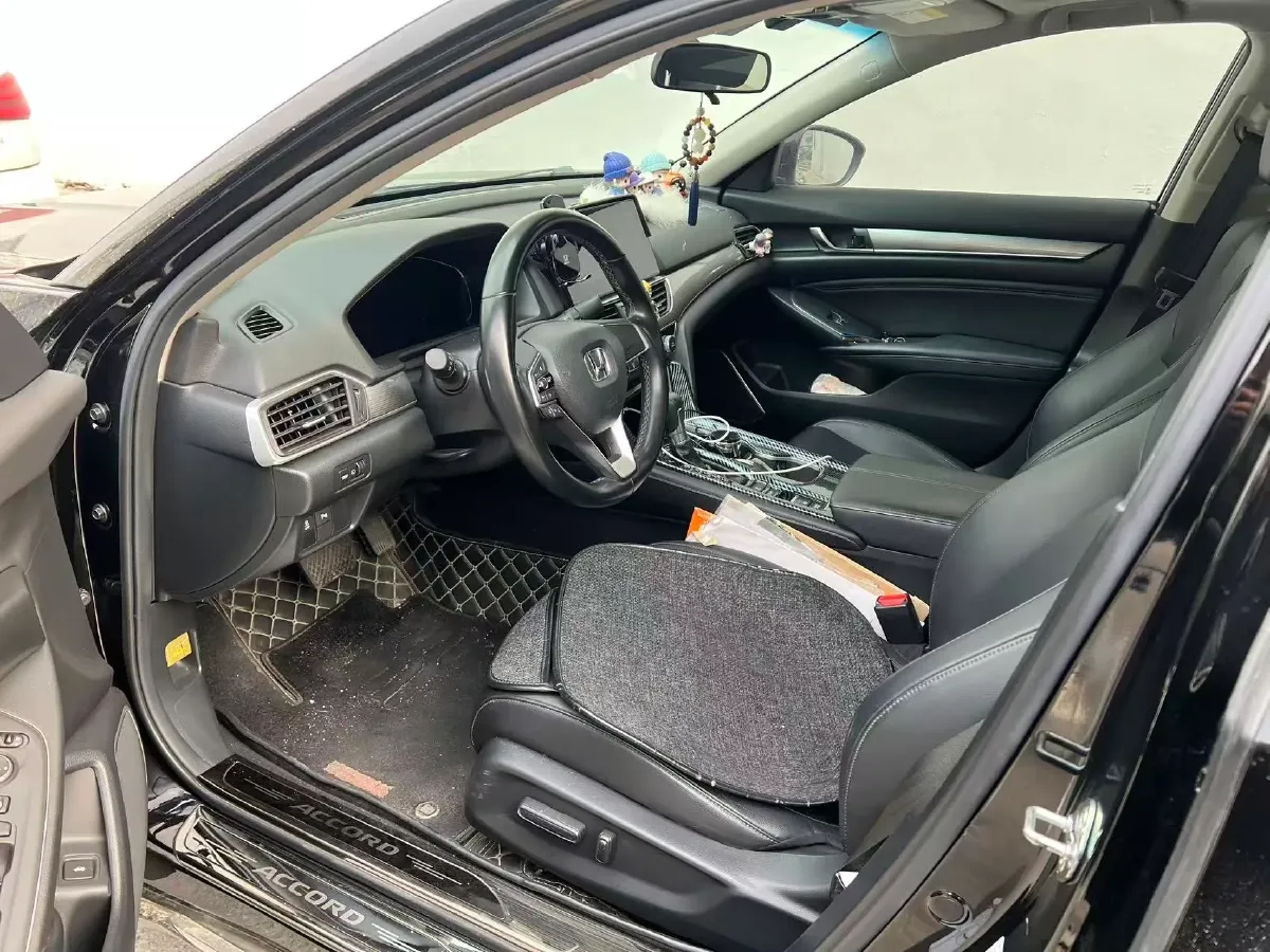 2022 Honda Accord 1.5T 194HP L4 CVT,autocango,china used car exporter,china ev exporter,chinese used car exporter,chinese used ev exporter