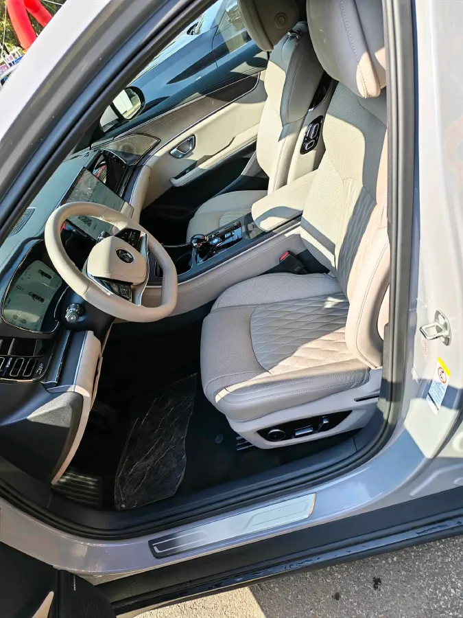 2025 BYD Han BEV 85.44KWH,autocango,china used car exporter,china ev exporter,chinese used car exporter,chinese used ev exporter