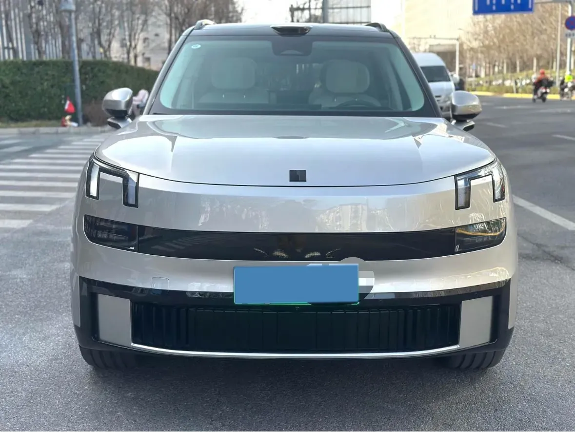 2025 LYNK&CO 900 2.0T 254HP L4 3DHT PHEV,autocango,china used car exporter,china ev exporter,chinese used car exporter,chinese used ev exporter