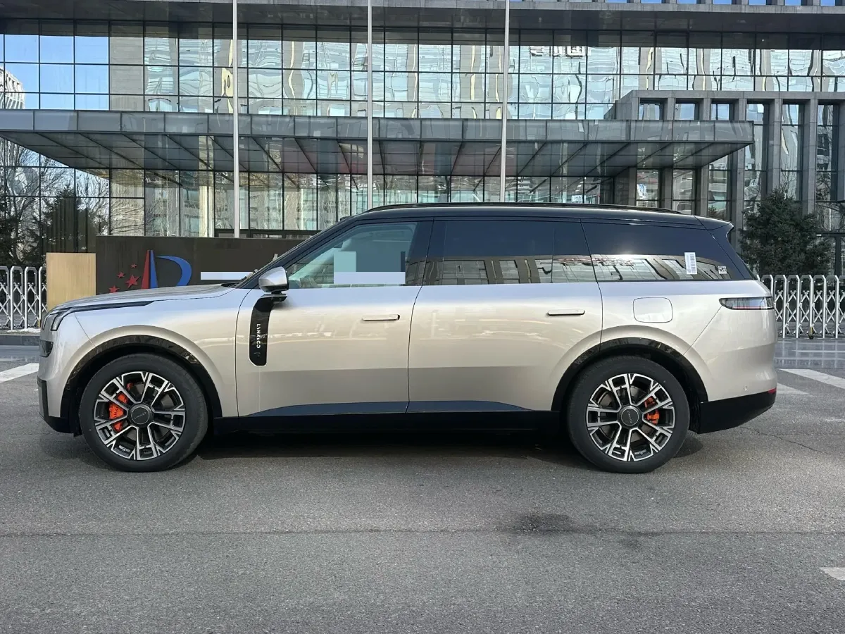 2025 LYNK&CO 900 2.0T 254HP L4 3DHT PHEV,autocango,china used car exporter,china ev exporter,chinese used car exporter,chinese used ev exporter