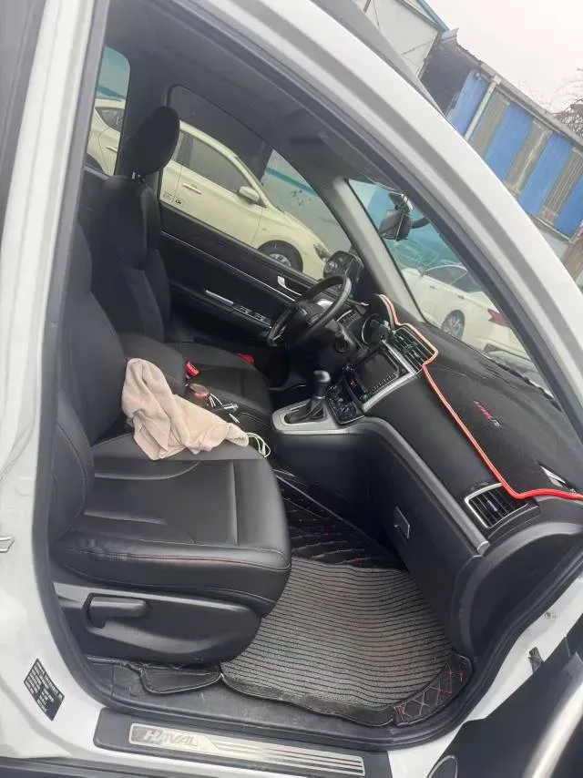 2018 Haval M6 1.5T 150HP L4 7DCT,autocango,china used car exporter,china ev exporter,chinese used car exporter,chinese used ev exporter