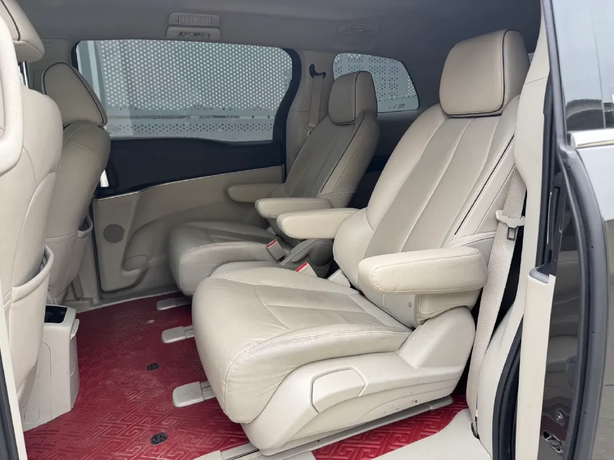 2021 Buick GL8 2.0T 237HP L4 9AT,autocango,china used car exporter,china ev exporter,chinese used car exporter,chinese used ev exporter