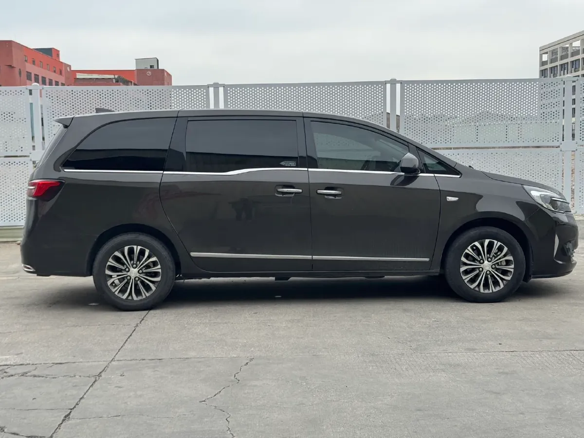 2021 Buick GL8 2.0T 237HP L4 9AT,autocango,china used car exporter,china ev exporter,chinese used car exporter,chinese used ev exporter