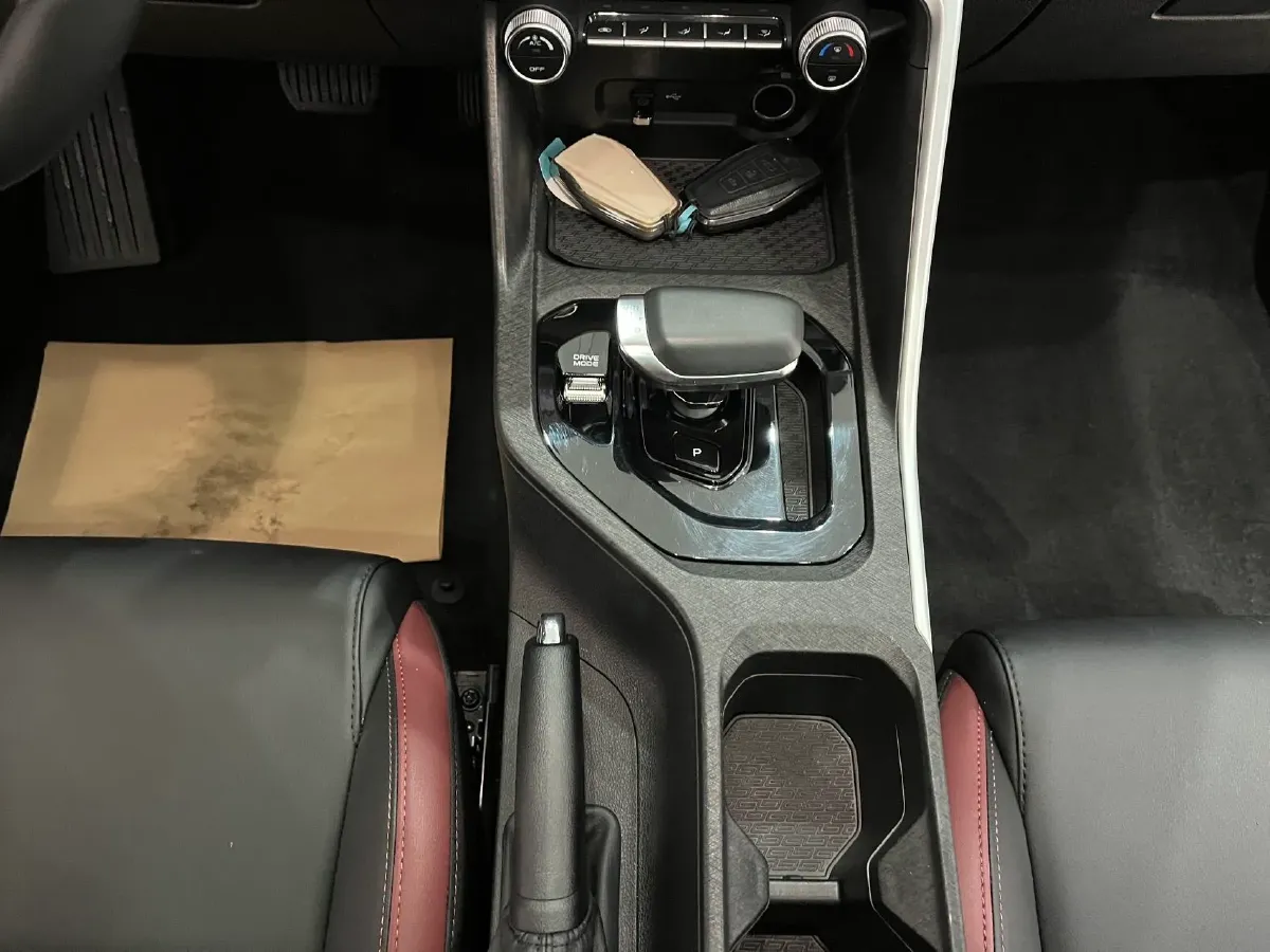 2021 Geely Coolray 1.4T 141HP L4 6DCT,autocango,china used car exporter,china ev exporter,chinese used car exporter,chinese used ev exporter