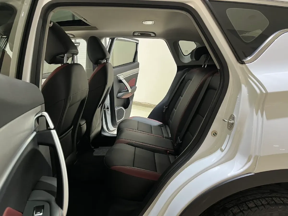 2021 Geely Coolray 1.4T 141HP L4 6DCT,autocango,china used car exporter,china ev exporter,chinese used car exporter,chinese used ev exporter