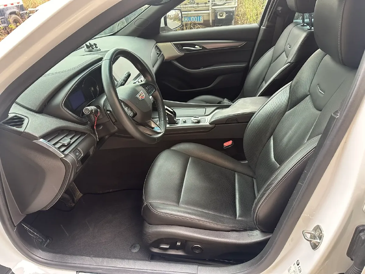 2021 Cadillac CT5 2.0T 237HP L4 10AT,autocango,china used car exporter,china ev exporter,chinese used car exporter,chinese used ev exporter