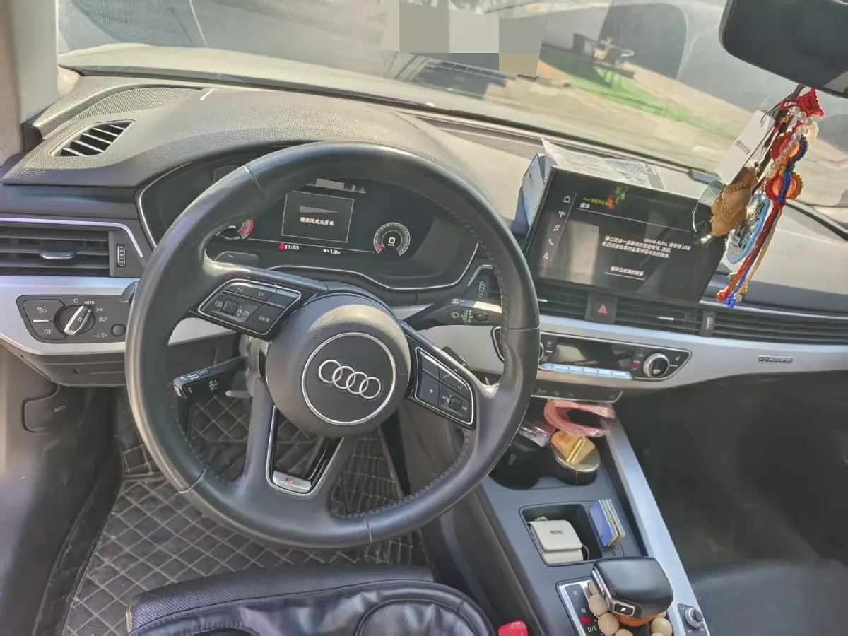 2020 Audi A4L 2.0T 190HP L4 7DCT,autocango,china used car exporter,china ev exporter,chinese used car exporter,chinese used ev exporter