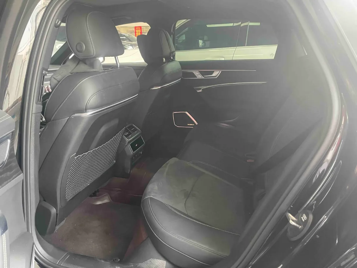 2024 Audi A6L 3.0T 340HP V6 7DCT,autocango,china used car exporter,china ev exporter,chinese used car exporter,chinese used ev exporter