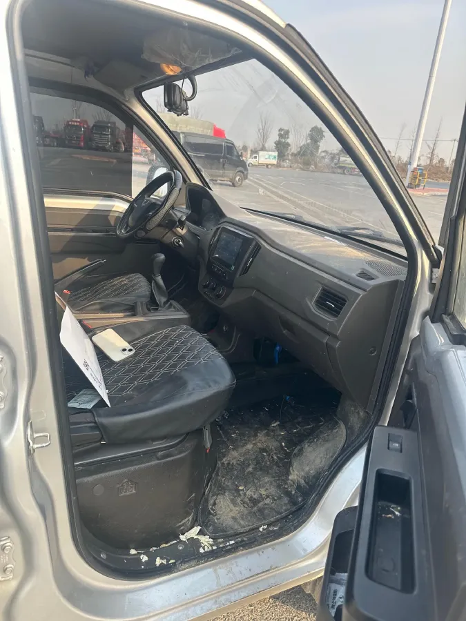 2023 WuLing RongGuang New Truck 2.0L 136HP L4 5MT,autocango,china used car exporter,china ev exporter,chinese used car exporter,chinese used ev exporter