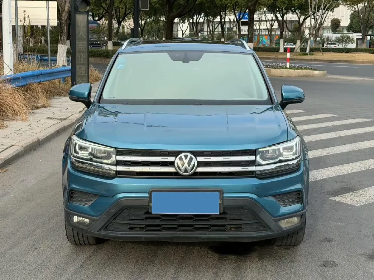 2019 MINI MINI 1.5T 102HP L3 7DCT,autocango,china used car exporter,china ev exporter,chinese used car exporter,chinese used ev exporter