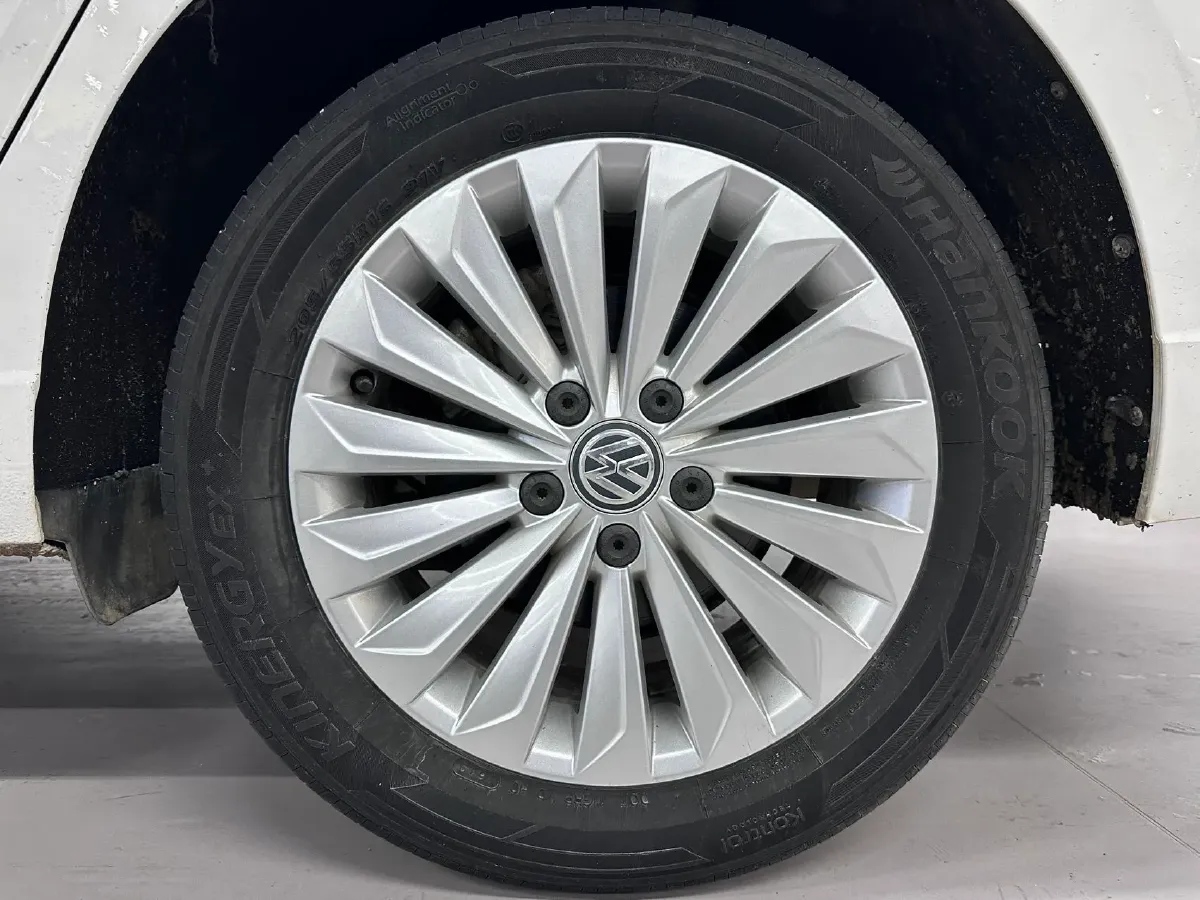 2018 Skoda Karoq 1.4T 150HP L4 7DCT,autocango,china used car exporter,china ev exporter,chinese used car exporter,chinese used ev exporter