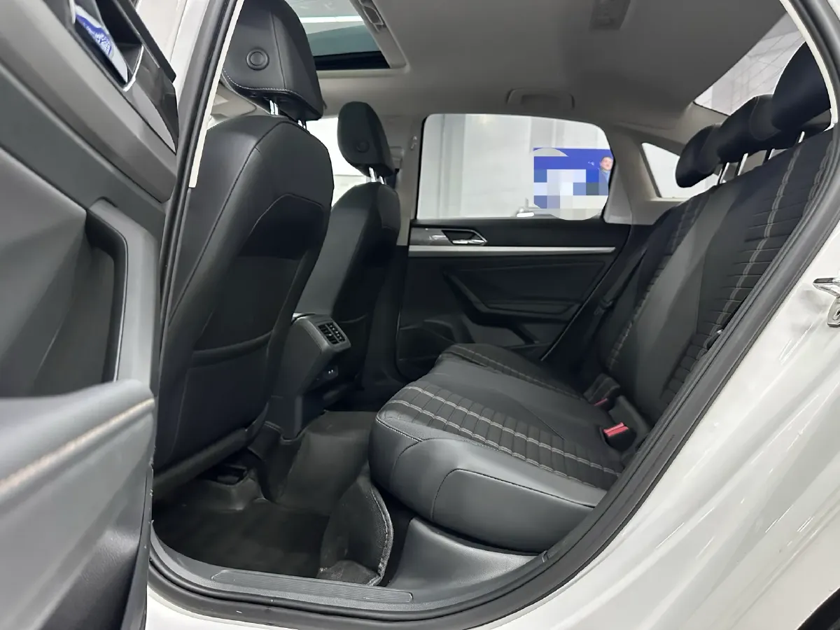 2018 Skoda Karoq 1.4T 150HP L4 7DCT,autocango,china used car exporter,china ev exporter,chinese used car exporter,chinese used ev exporter